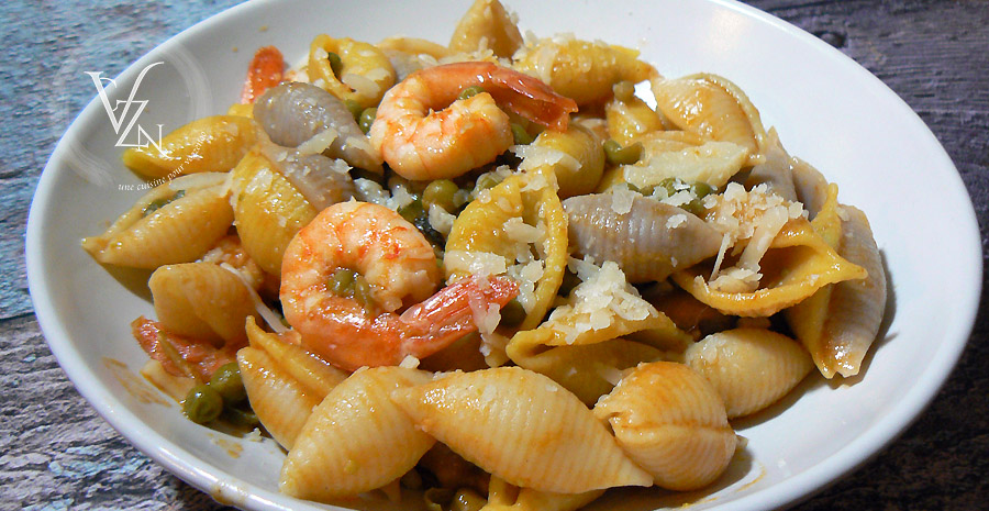 Conchiglie aux crevettes et petits pois