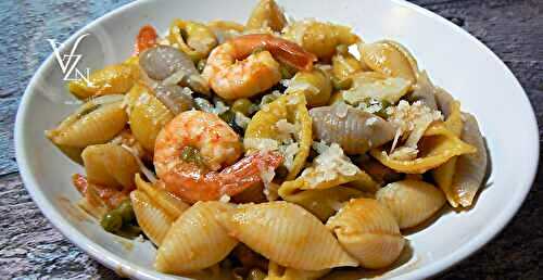 Conchiglie aux crevettes et petits pois