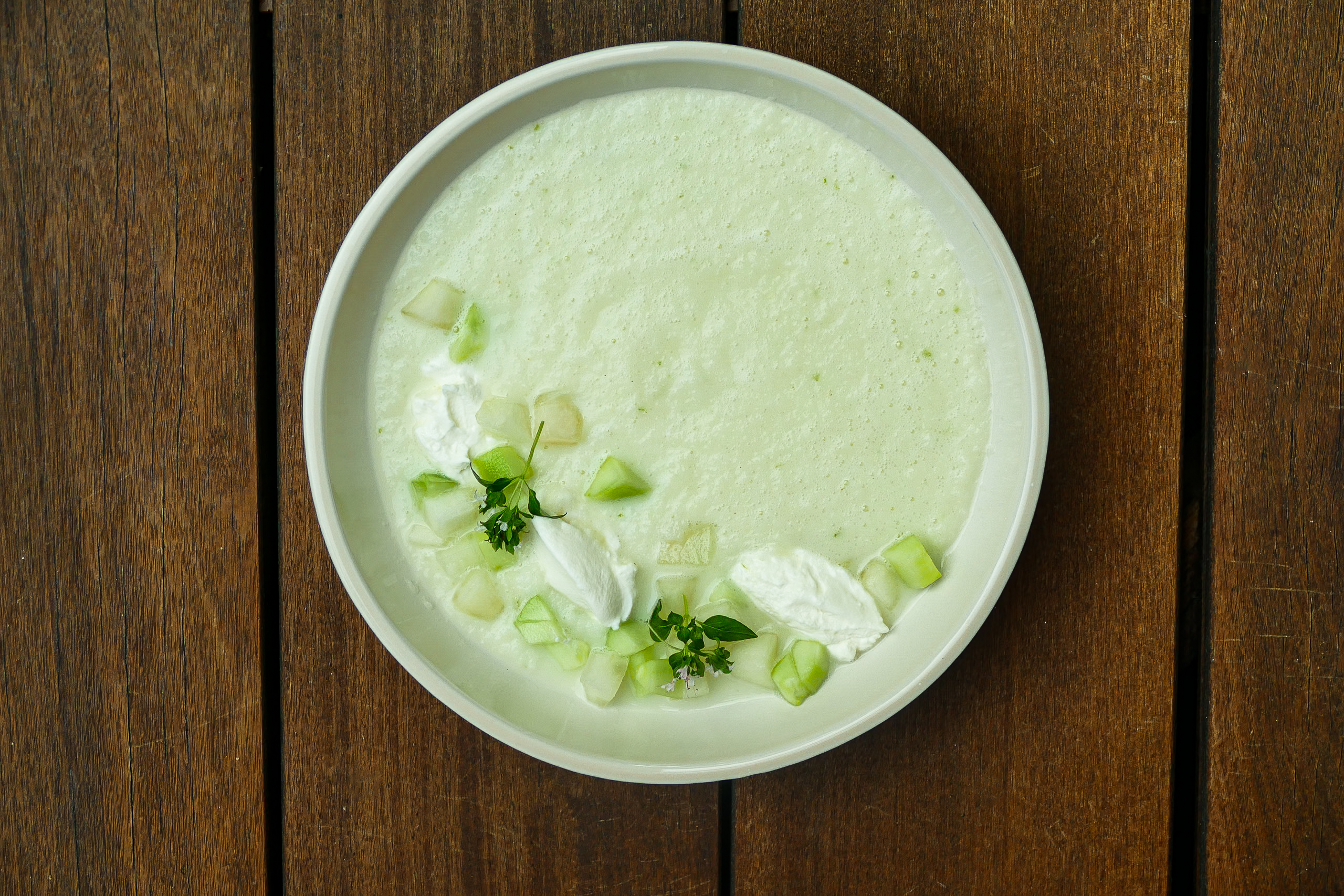 Soupe froide de melon miel légèrement épicée