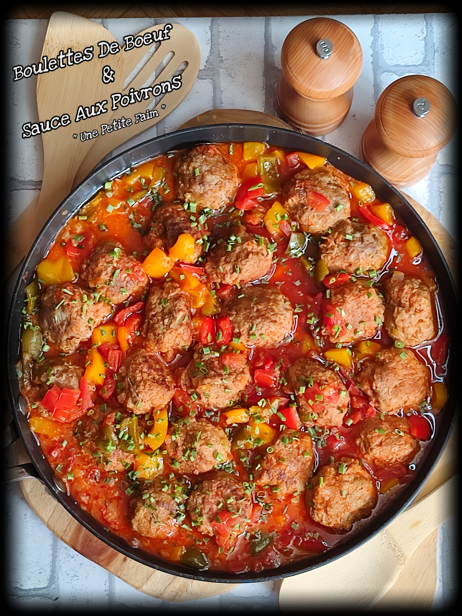 Boulettes De Bœuf & Sauce Aux Poivrons