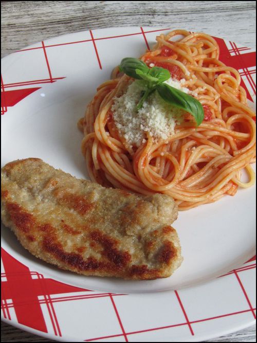 Escalope panée, pâtes à la milanaise 