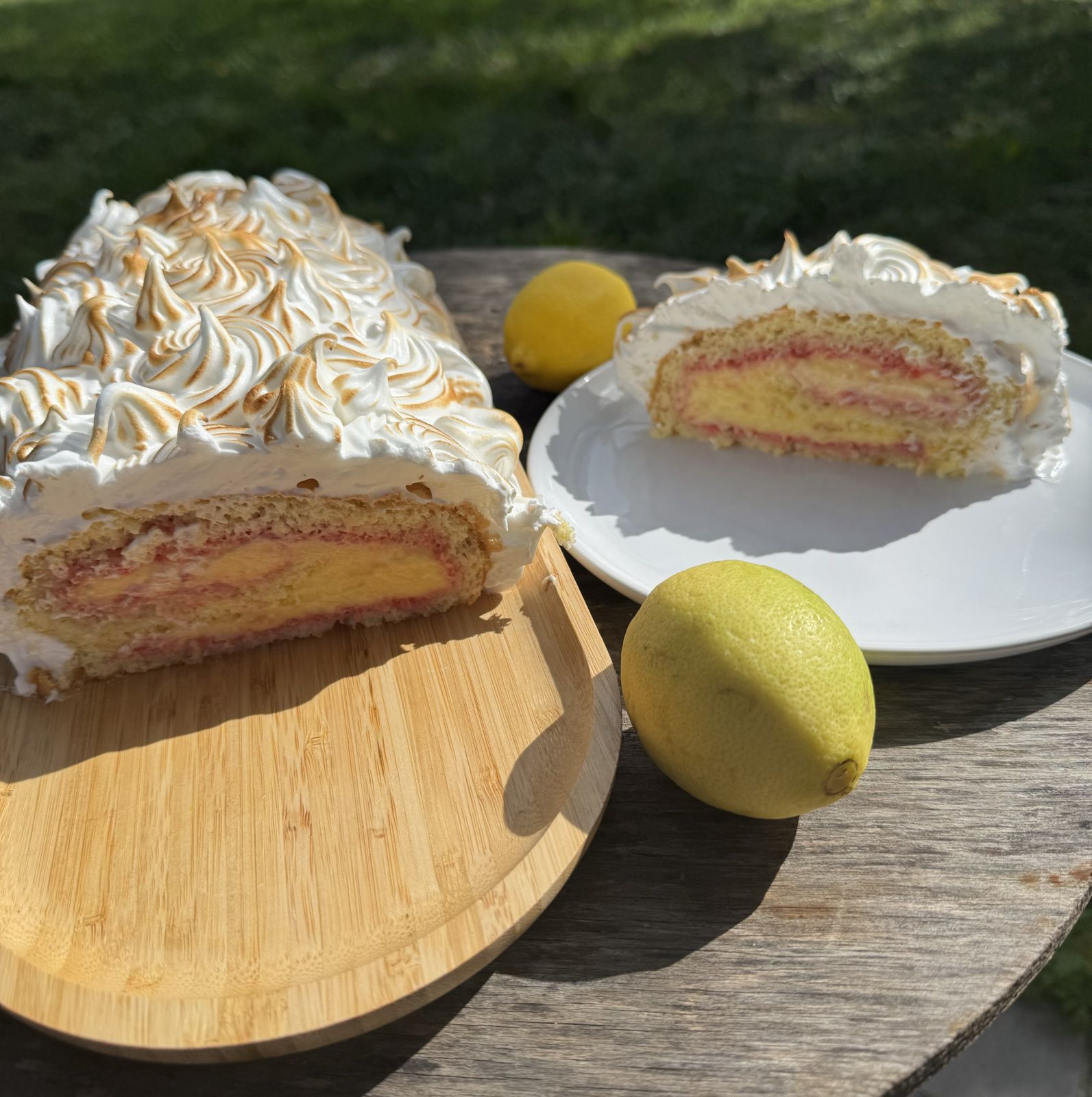 BUCHE ROULE CITRON FRAMBOISES MERINGUE