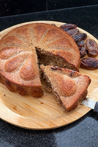 GATEAU AUX DATTES SANS SUCRE AJOUTE