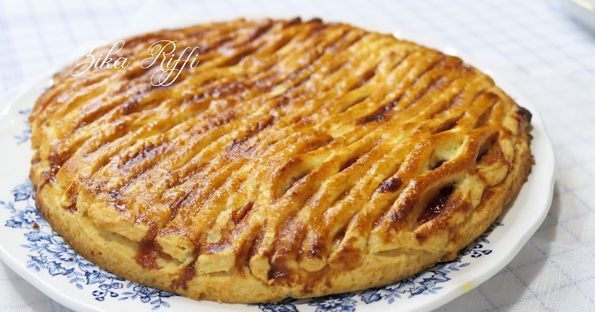 TARTE À LA CONFITURE DE FRAISES AUX POMMES