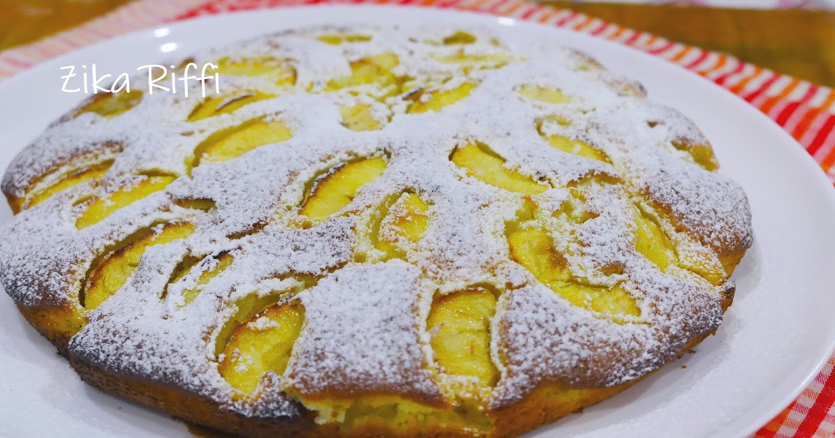 GÂTEAU MOELLEUX AUX POMMES ET YAOURT