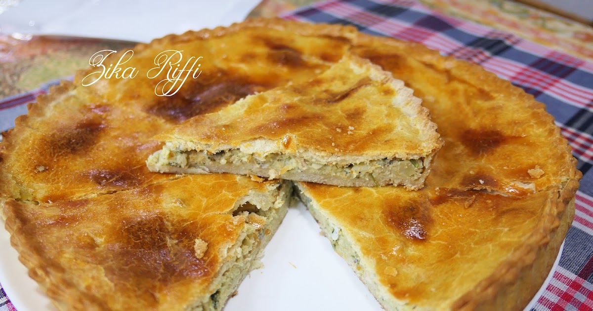 TOURTE AU POULET ET PURÉE DE PETITS POIS ET POMME DE TERRE AU PARMESAN