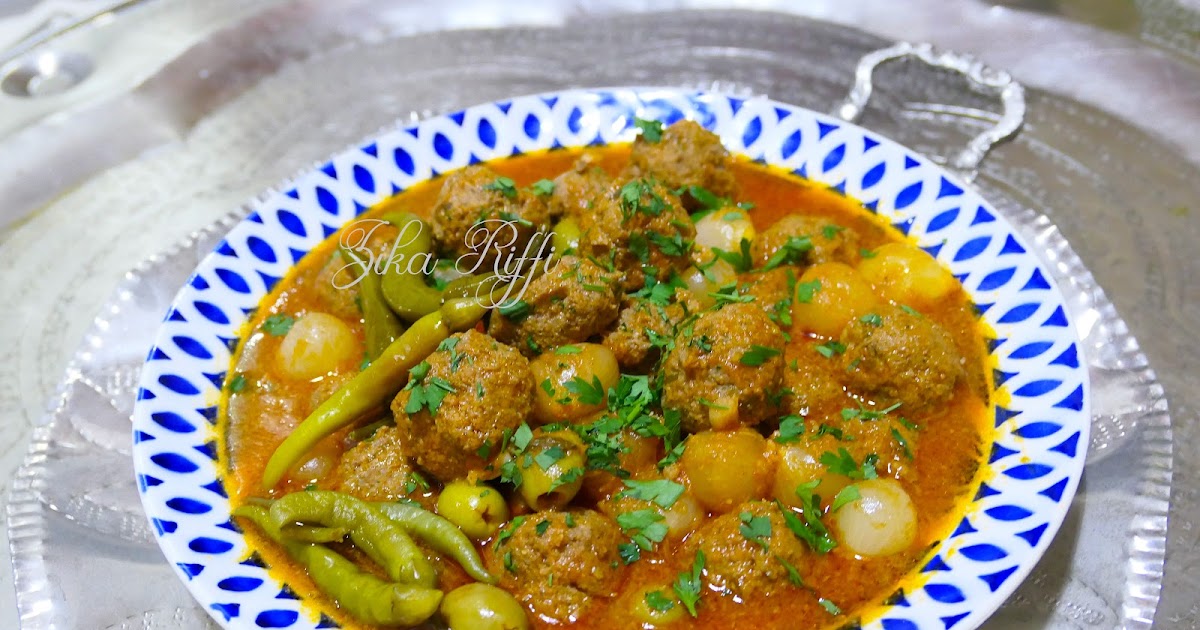  TAJINE AUX BOULETTES ( KEFTA BSSAL W ZAÏTOUNE ) SAUCE AU VINAIGRE- PETITS OIGNONS ET OLIVES 