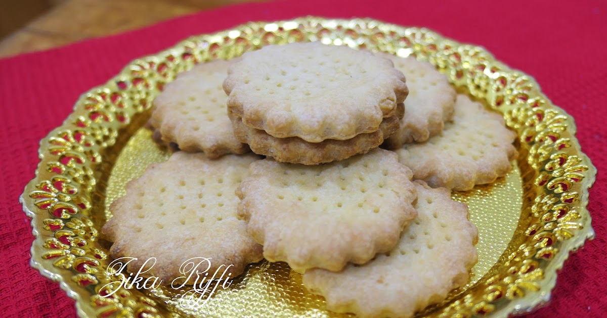 BISCUITS SALÉS PUR BEURRE AU PARMESAN POUR AMUSE BOUCHES