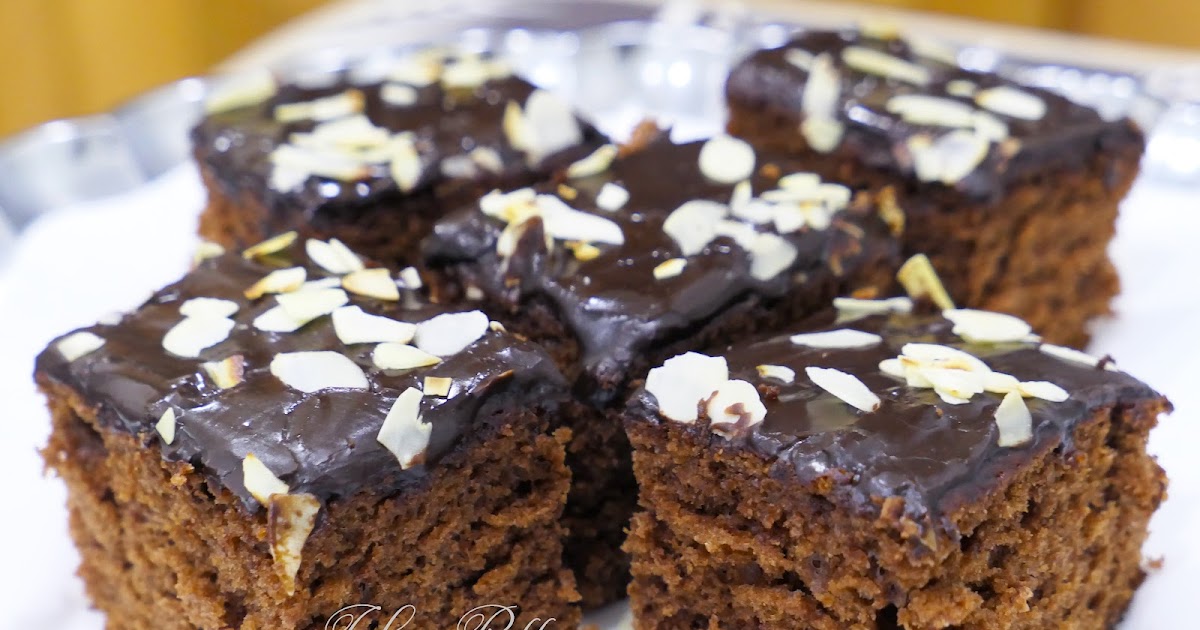 CARRÉS MOELLEUX TOUT CHOCOLAT À LA POUDRE D'AMANDE TORRÉFIÉE ET VANILLE 