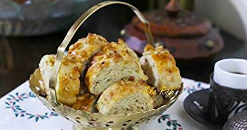 CROQUANTS AUX AMANDES ET AUX NOIX- GÂTEAUX SECS ALGÉRIENS POUR LA RENTRÉE